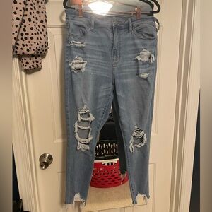 Gently worn ripped American eagle jeggings, size 14